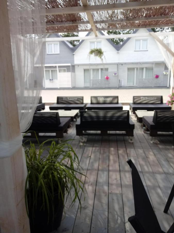 Old Tree Village & Restaurant 奥斯威辛 外观 照片